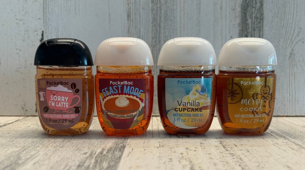 Lot of 4 Pocketbacs Bath and Body Works Rare